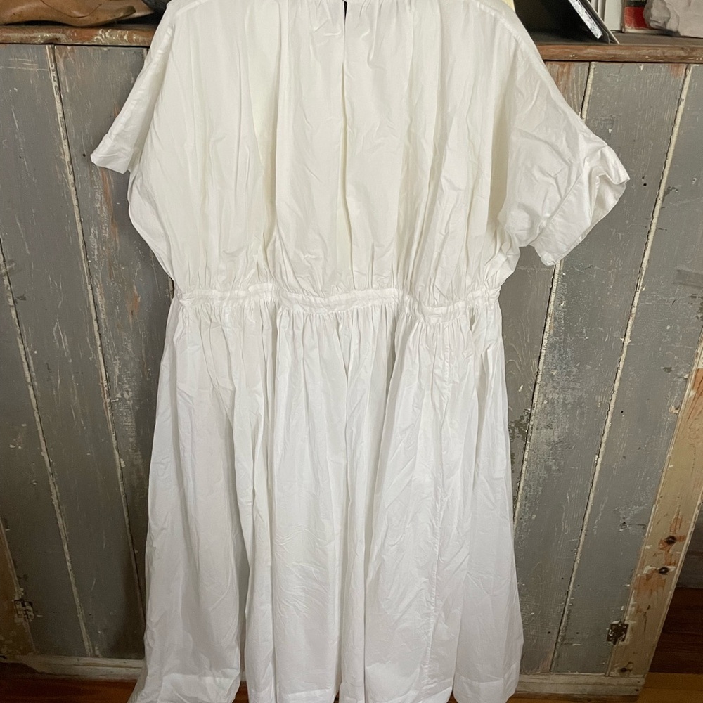 Elegant White Dress ECOLE DE CURIOSITES - Picture 3 of 8